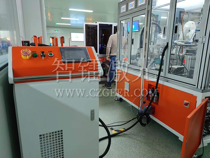 光纤激光焊接机自动化生产工作站应用